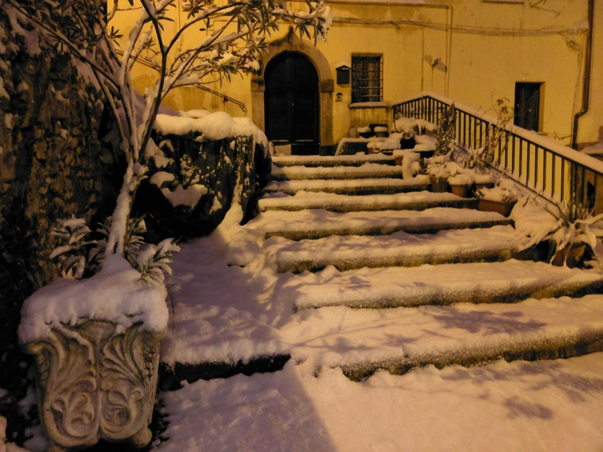 Apartment  Castel di Tora Exterior foto